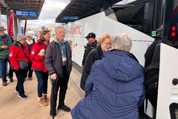 Atlántico canadiense recibe primer barco turístico de 2026