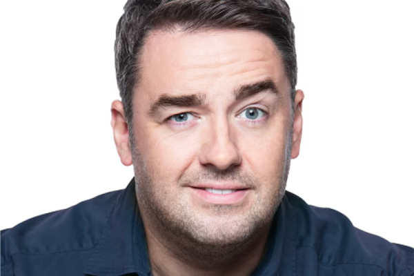 Jason Manford’s Comedy Club zarpará en exclusiva a bordo de P&O Cruises