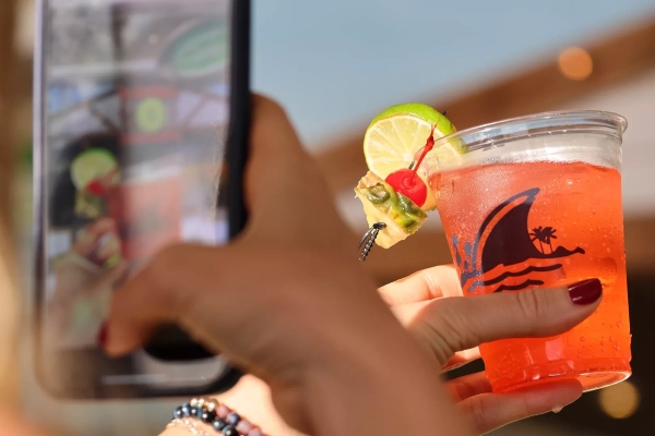 Margaritaville At Sea entra al mundo del contenido profesional para redes sociales