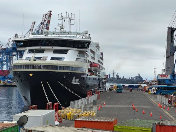 Recalada de Roald Amundsen cierra temporada de cruceros 2025 - 2026 en Puerto de Valparaíso 