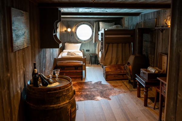 HX Expeditions lanza cabina 1896 para celebrar su 130° aniversario
