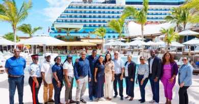 Embajador de Estados Unidos en Bahamas realiza visita de cortesía a Nassau Cruise Port