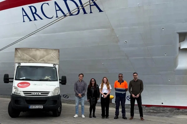Puertos de Tenerife facilita iniciativa de donación junto con P&O Cruises y Fundación Ataretaco