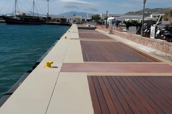 Puerto Viejo de Mykonos cuenta con nuevas instalaciones para atención de turistas