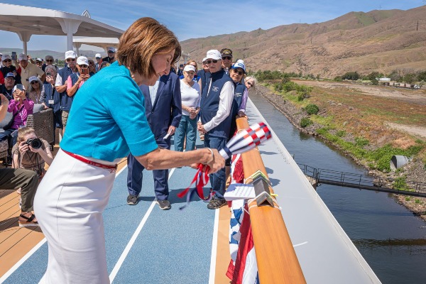 American Encore se convierte en primer barco fluvial bautizado en Idaho