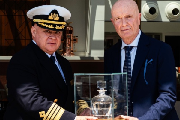 Italia: Entregan Viking Mira en Ancona