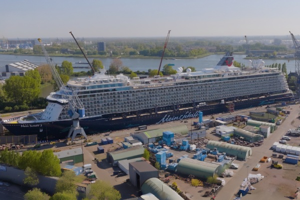 Mein Schiff 3 regresa al servicio tras modernización integral en Rotterdam