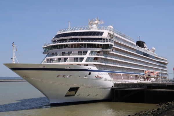 Viking Saturn hace primera visita a Honfleur