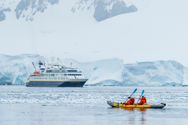 National Geographic-Lindblad Expeditions presenta depósito reducido en viajes activos a partir del 1 de octubre