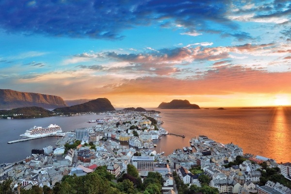 Oceania Cruises destaca itinerarios por el norte de Europa en 2027