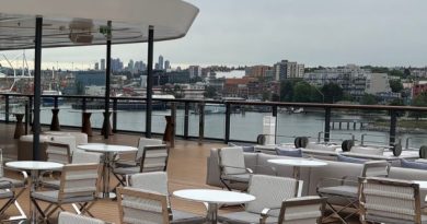 Luminara hace primera visita a Vancouver en camino a Alaska
