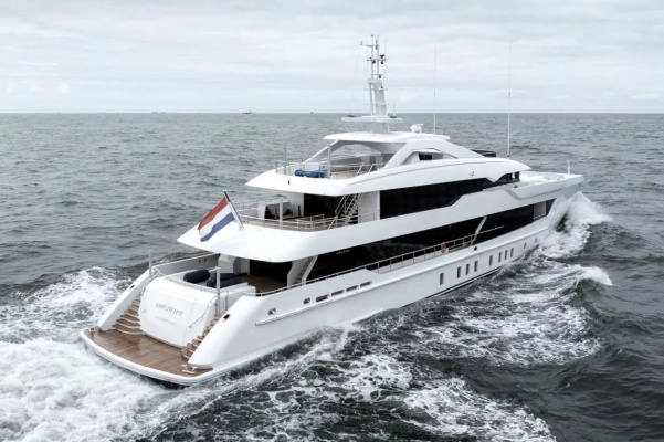 Heesen anuncia entrega de primer yate de 2026