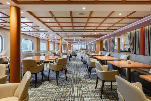 Seabourn Quest sale de dique seco con espacios renovados y experiencia a bordo más sofisticada