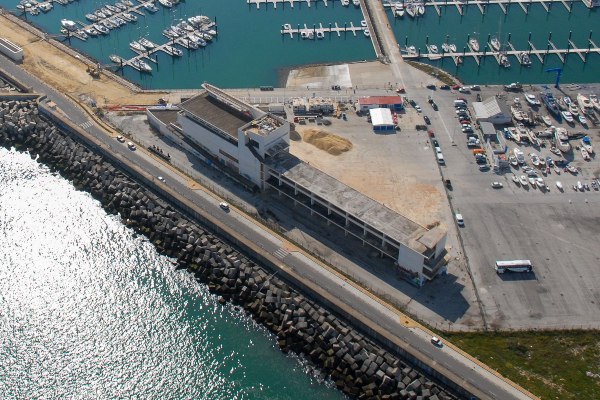 Proyectan hotel de lujo en terreno portuario en Cádiz