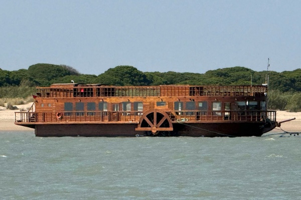 Sevilla: Recreación de histórico barco servirá de sede de reuniones y paseos turísticos
