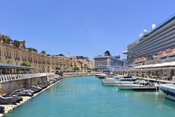 Britannia hace primera visita a La Valeta en el marco de recalada múltiple