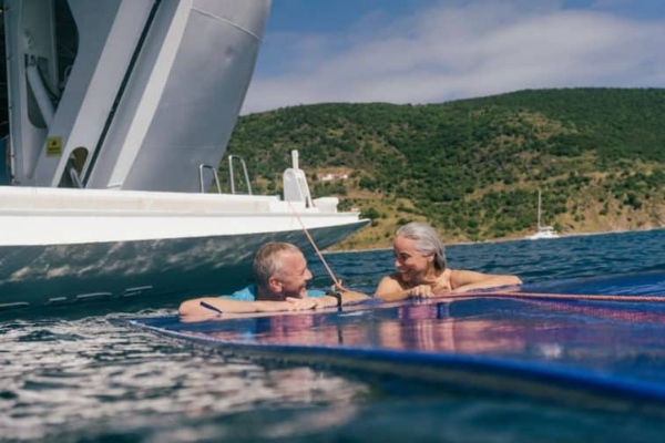 Escritora Mary Morris describe cómo es viajar por las Islas Griegas en el Wind Spirit