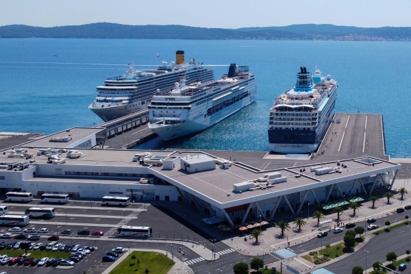 Puerto de Zadar recibirá a 28 compañías de cruceros en 2026