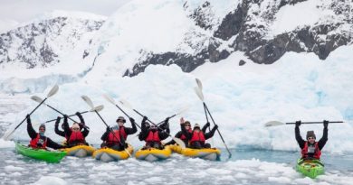 Mystic Cruises destaca zodiacs, kayaks y el equipamiento que constituye el “arsenal” de un barco de expedición
