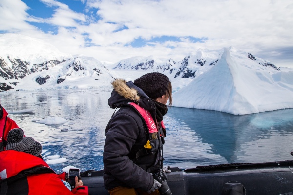AdventureSmith detalla requisitos de entrada y restricciones de viajes a la Antártida