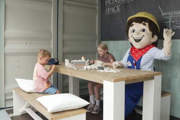 Centro de visitantes de Meyer Werft inaugura Astillero Junior y zona al aire libre