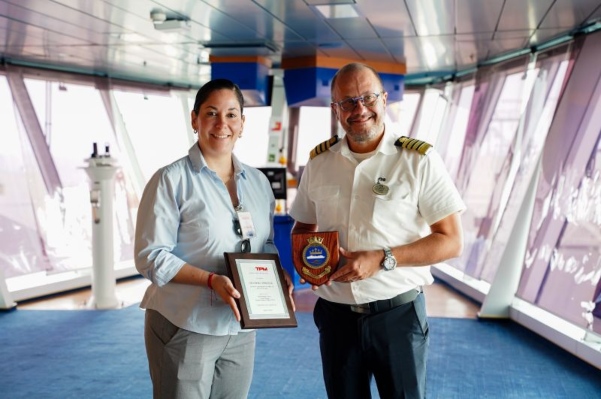 Crown Princess realiza primera visita a Manta