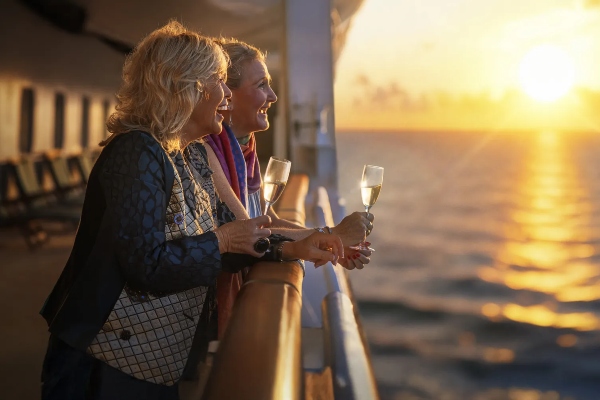 Fred. Olsen Cruise Lines ofrece USD 200 para gastos a bordo por camarote