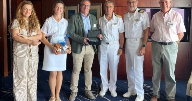 Arribo del Crystal Serenity refuerza plan de PortCastelló de apuntar a cruceros de lujo