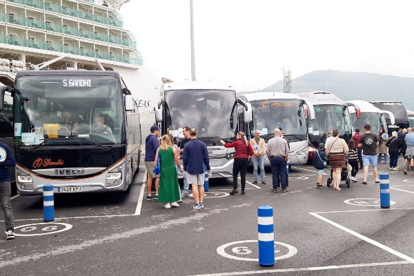 Puerto y ciudad de Bilbao preparan nuevas zonas designadas para buses turísticos