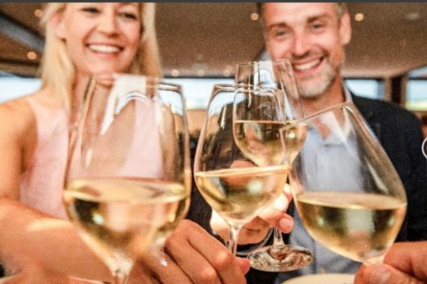Nicko Cruises anuncia cruceros temáticos y de eventos para 2027