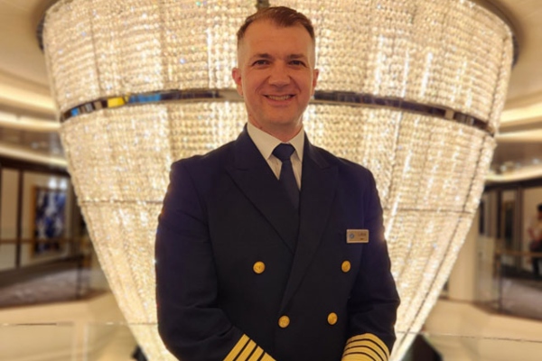 Regent Seven Seas Cruises presenta equipo directivo que liderará al Seven Seas Prestige