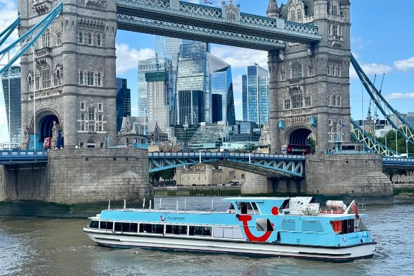 TUI Musement lanza cruceros gastronómicos de alta gama en el Támesis