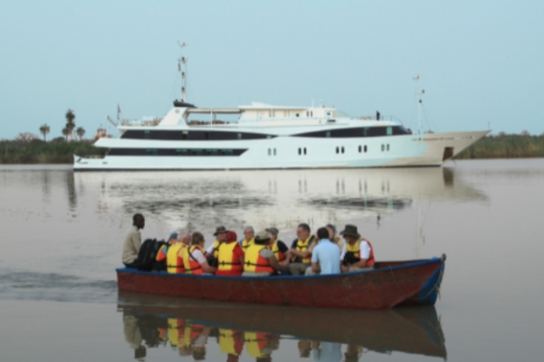Variety Cruises presenta viaje por río Gambia guiado por experto naturalista