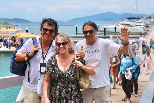 Vietnam: Crucero residencial Villa Vie Odyssey hace larga parada en Nha Trang