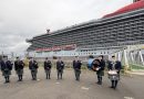 Greenock Cruise Port homenajea con gaitas partida de primera visita del Valiant Lady