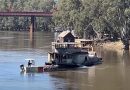 Australia: Liberan al PS Canberra tras chocar con un tronco sumergido