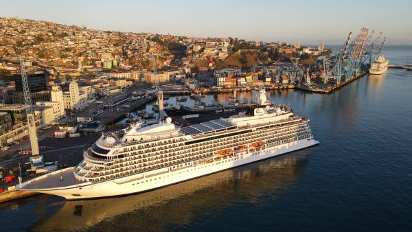 Esperan alza de 25% en arribo de cruceros al Puerto de Valparaíso en temporada 2026-2027