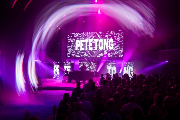 DJ y locutor Pete Tong ofrece experiencia exclusiva a bordo del Arvia en Ibiza