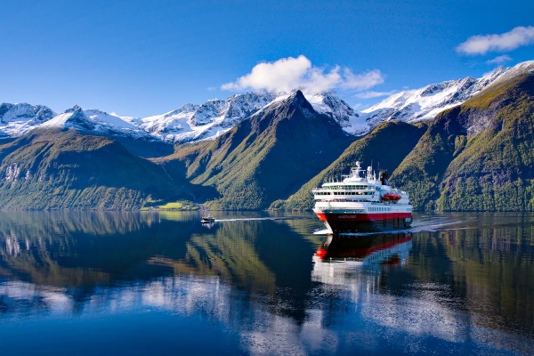 Miembros de 1893 Ambassador de Hurtigruten obtienen doble descuento durante Mes de Fidelización