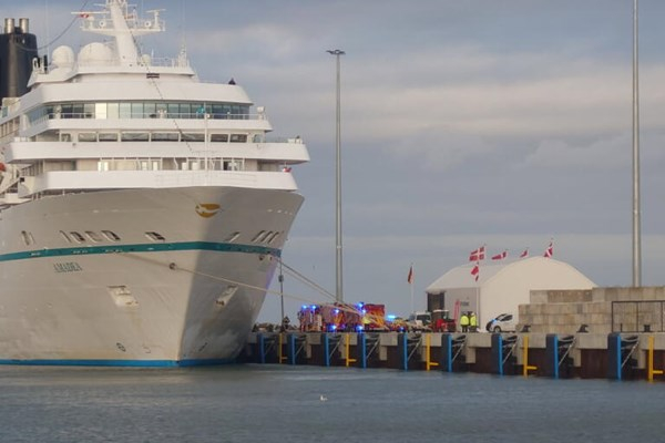 Fuego a bordo del Amadea provoca evacuación de 320 pasajeros en Bornholm