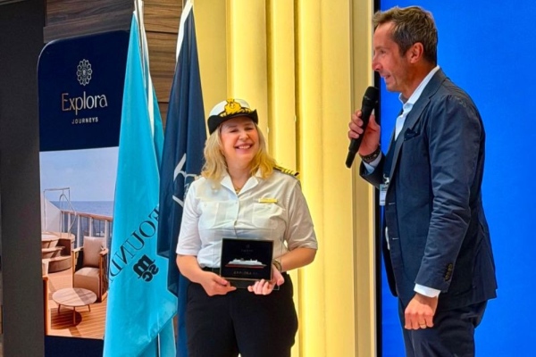 Explora III visita Hamburgo en viaje inaugural