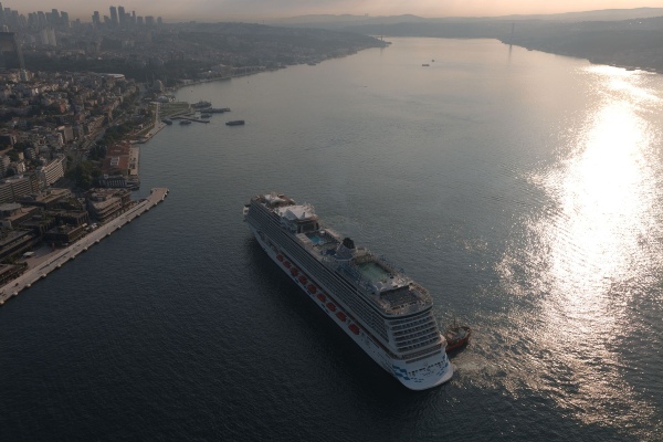 Aroya presenta 25 nuevos cruceros desde Estambul
