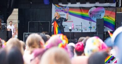 P&O Cruises y Cunard celebran 10 años como patrocinadores principales de Southampton Pride