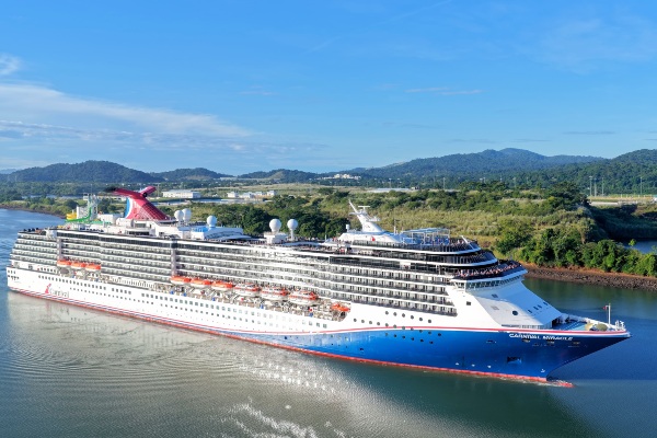 Carnival Miracle inaugura temporada de cruceros en Canal de Panamá