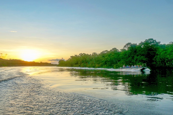 National Geographic-Lindblad Expeditions completa despliegue 2028-29 con nuevos itinerarios y más formas de explorar