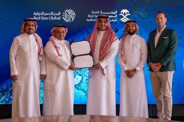Saudi Red Sea Authority entrega a Red Sea Global licencias de operación para dos puertos deportivos