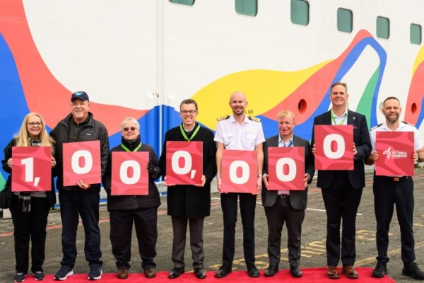 Canadá: Puerto de Victoria alcanza hito de un millón de cruceristas en una temporada