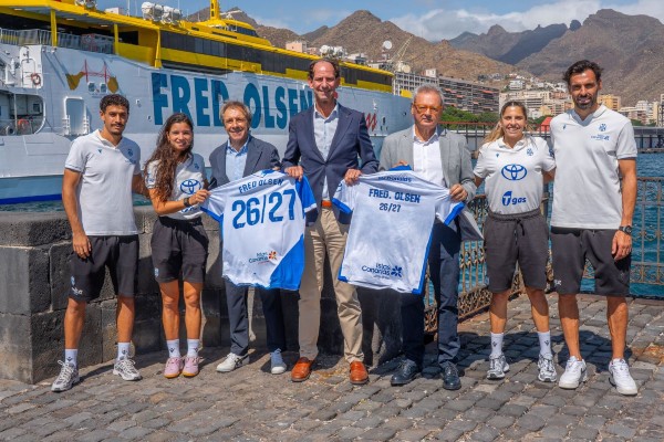 Fred. Olsen Express amplía alianza con CD Tenerife